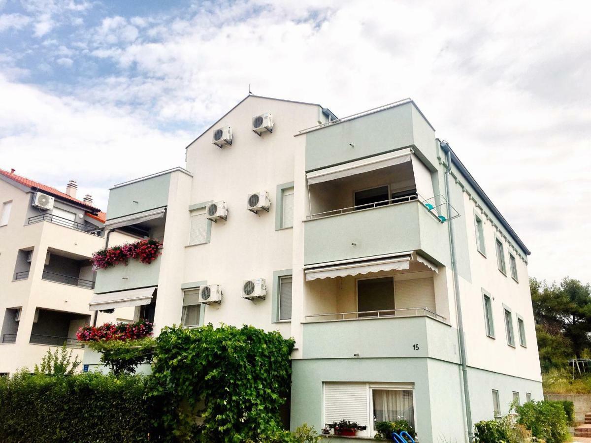 Sunset Hill Apartment ซาดาร์ ภายนอก รูปภาพ